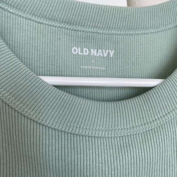 Old Navy women’s tank size L. Sea green color - Picture 2 of 3